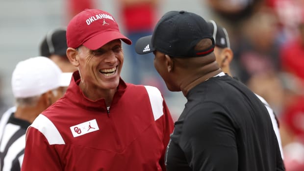 Mickey Joseph and Brent Venables 2022 Nebraska vs Oklahoma football USATSI_19062264